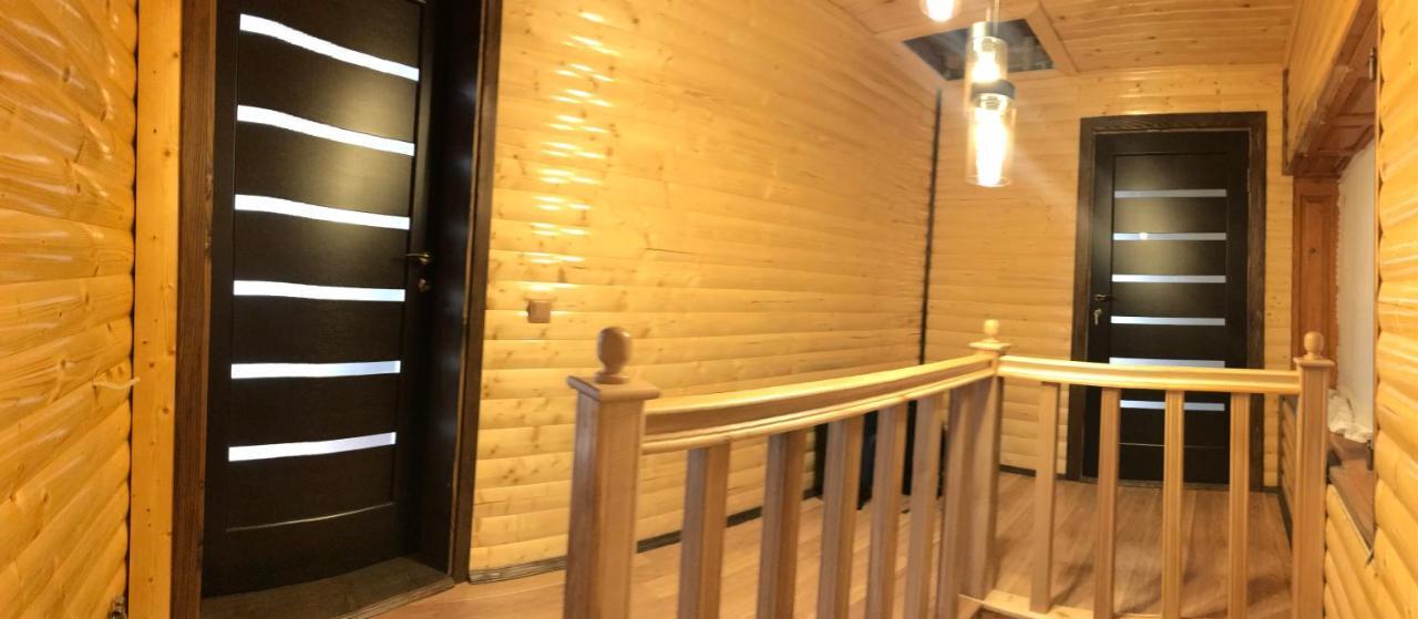 Gasthaus Rodynnyi Zatyshok Werchowyna Exterior foto